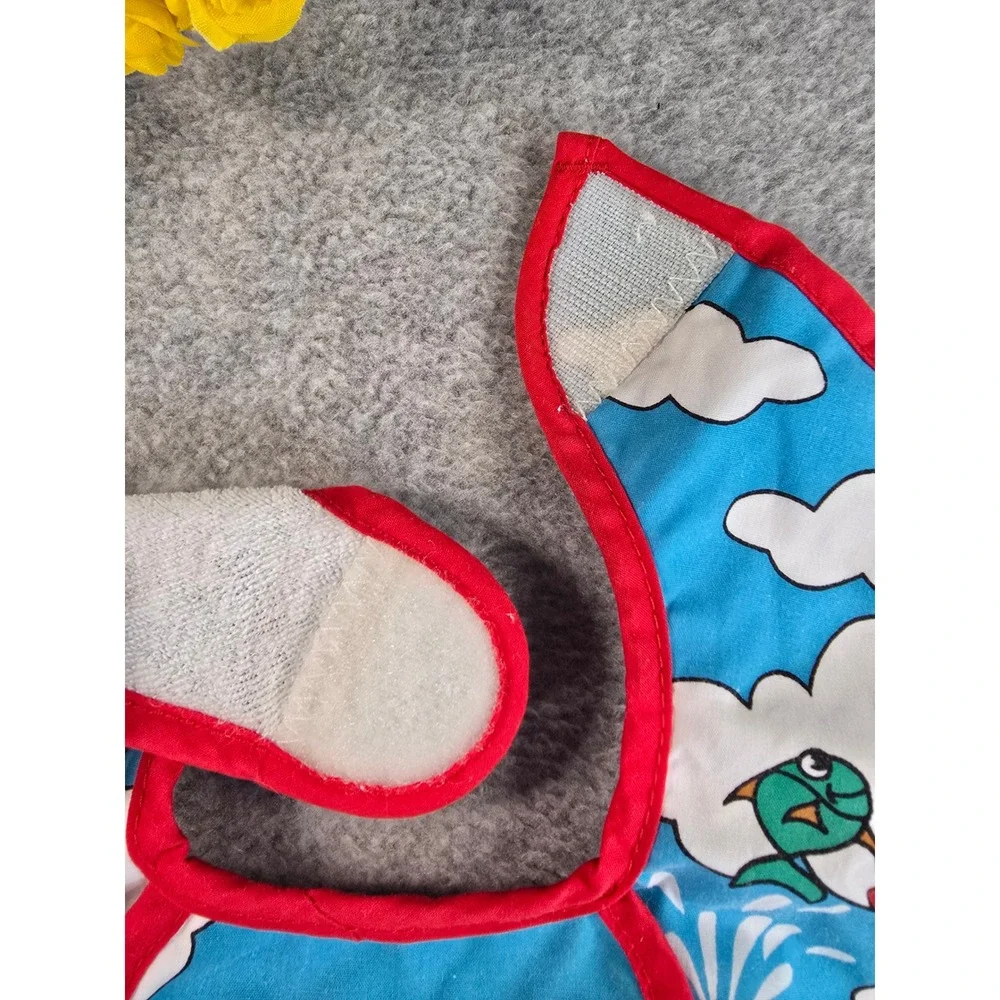 Munchkin Vintage 2000 Whale Sea Life Baby Bib w/ Shell Teether Y2K Colorful